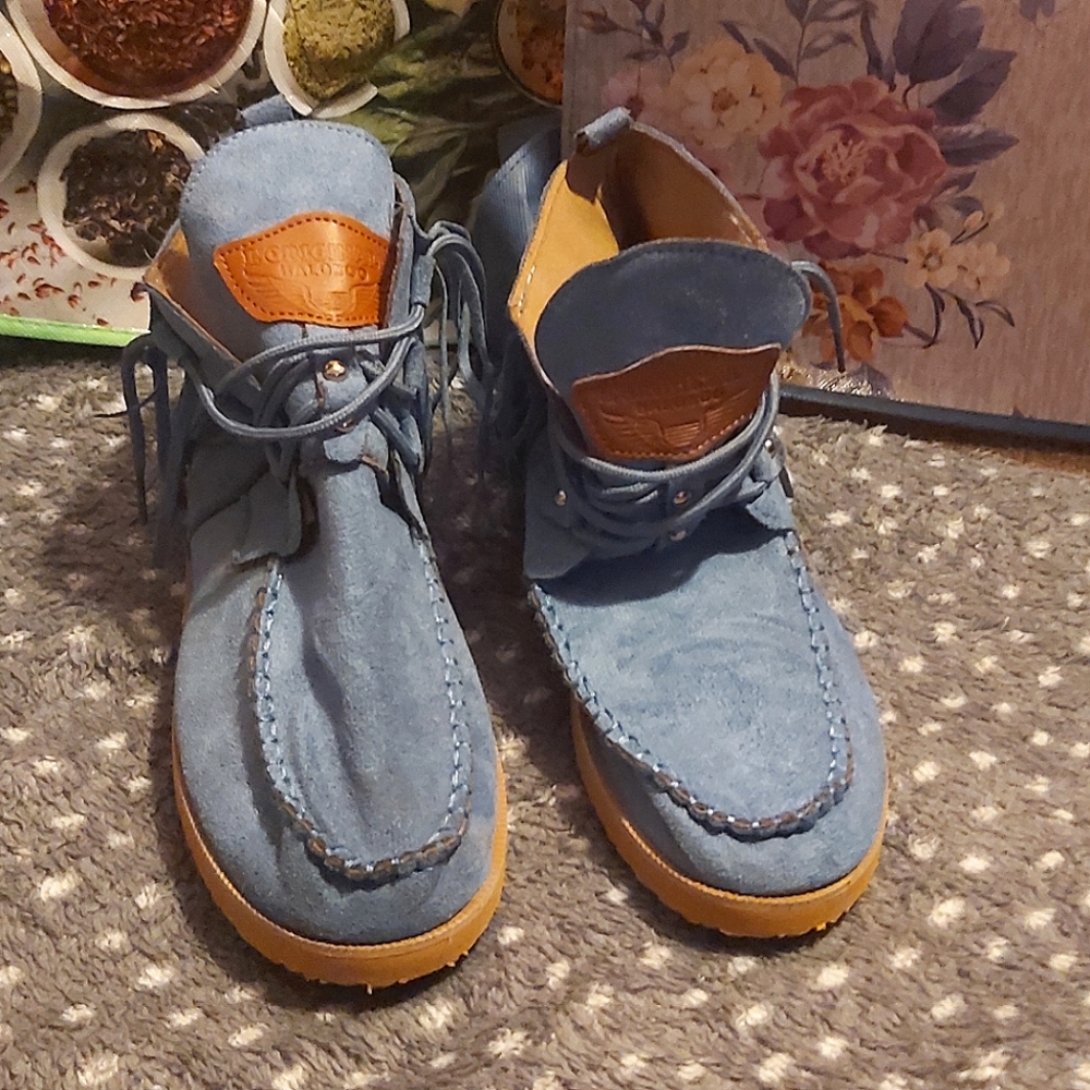 NWOT - Blue Moccasins